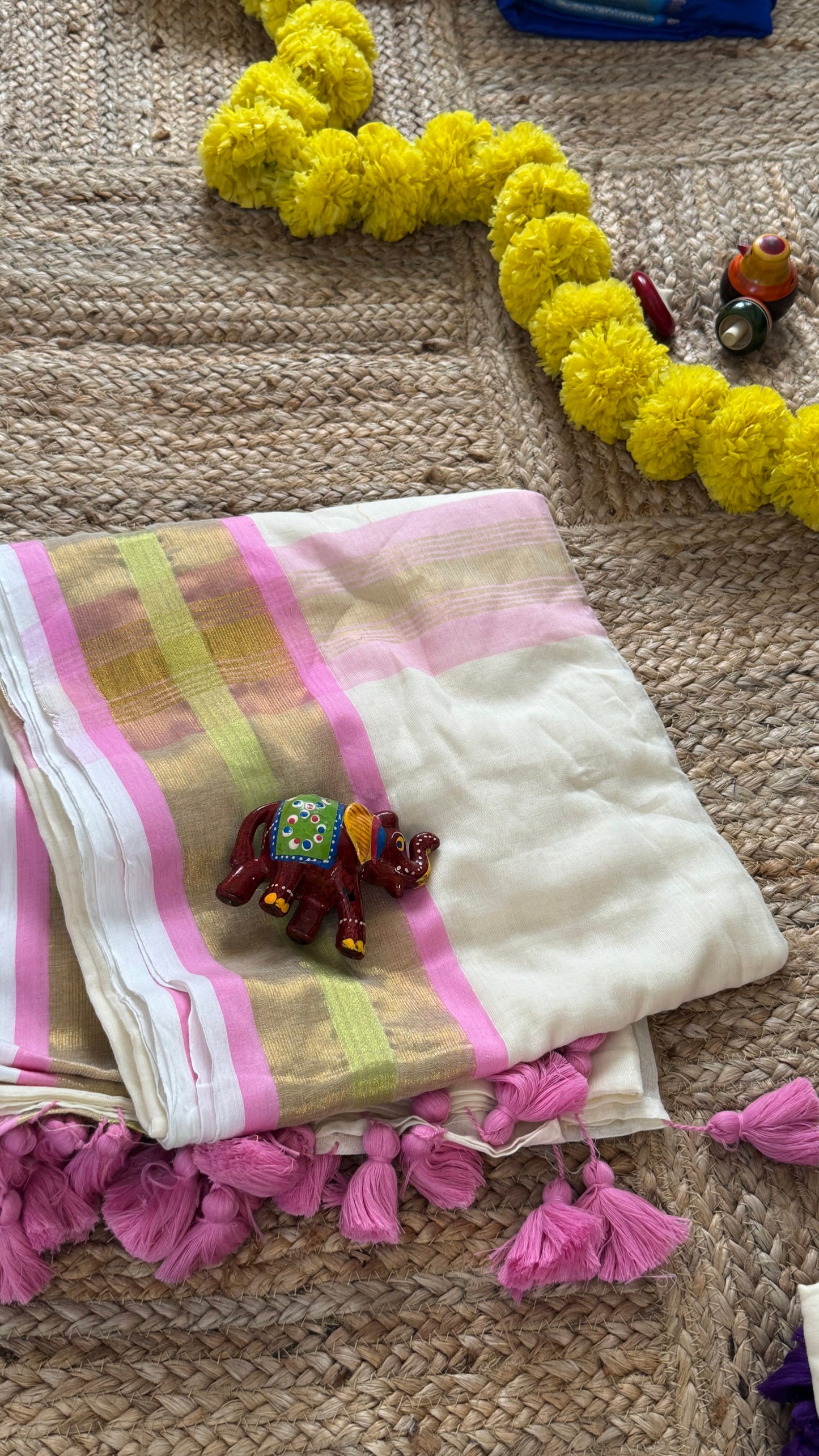 Mul Cotton : Cream and Pink