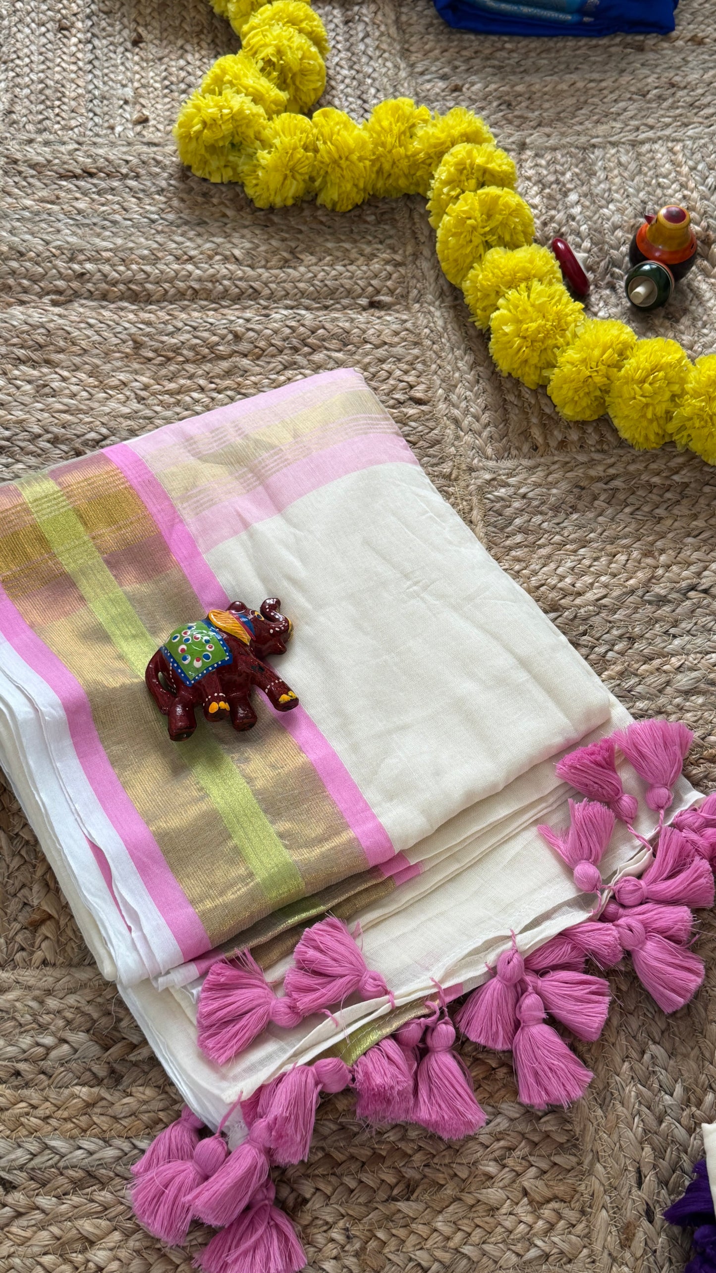 Mul Cotton : Cream and Pink