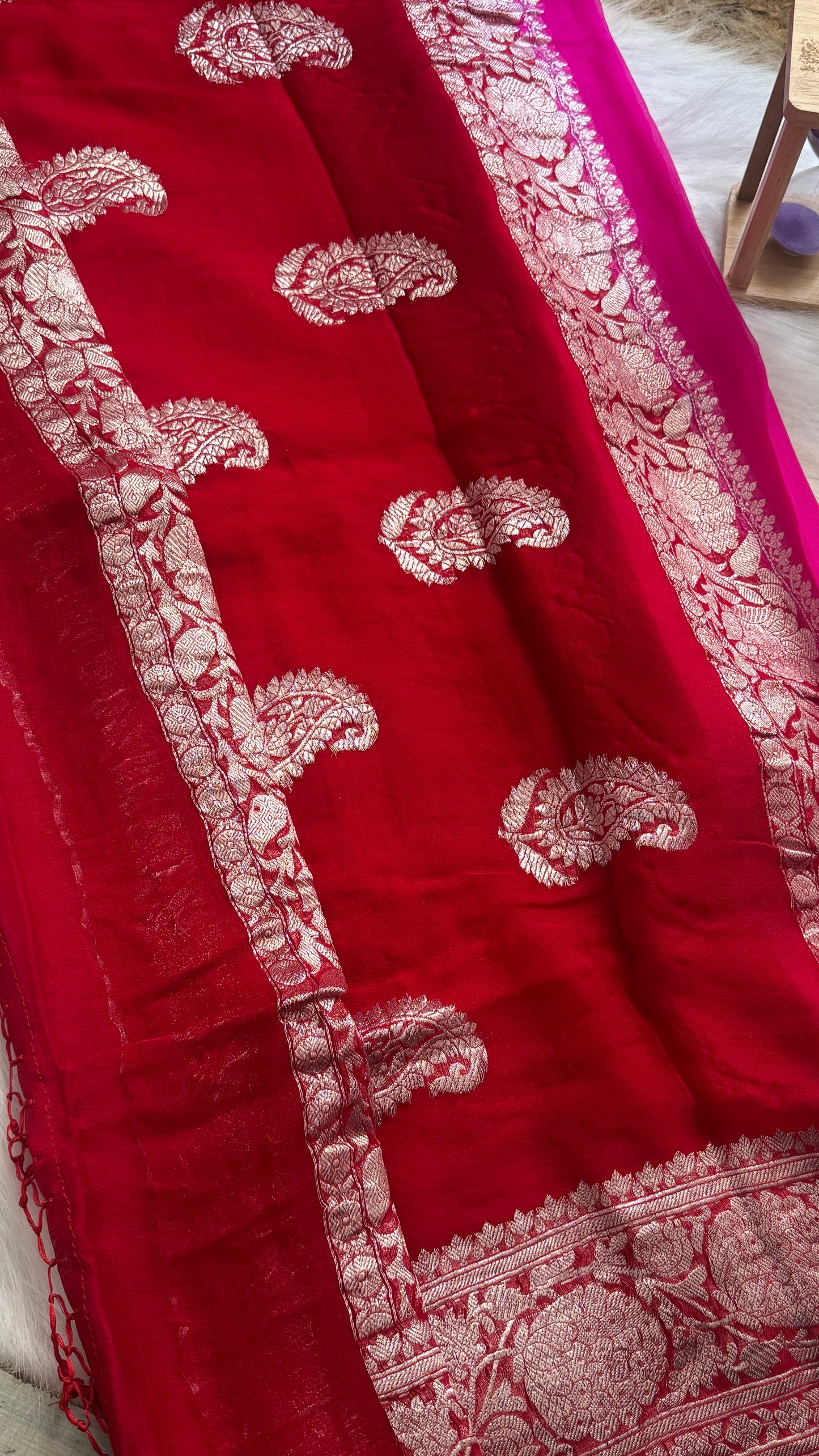Premium Pure Chiffon Georgette Saree - Pink and Red