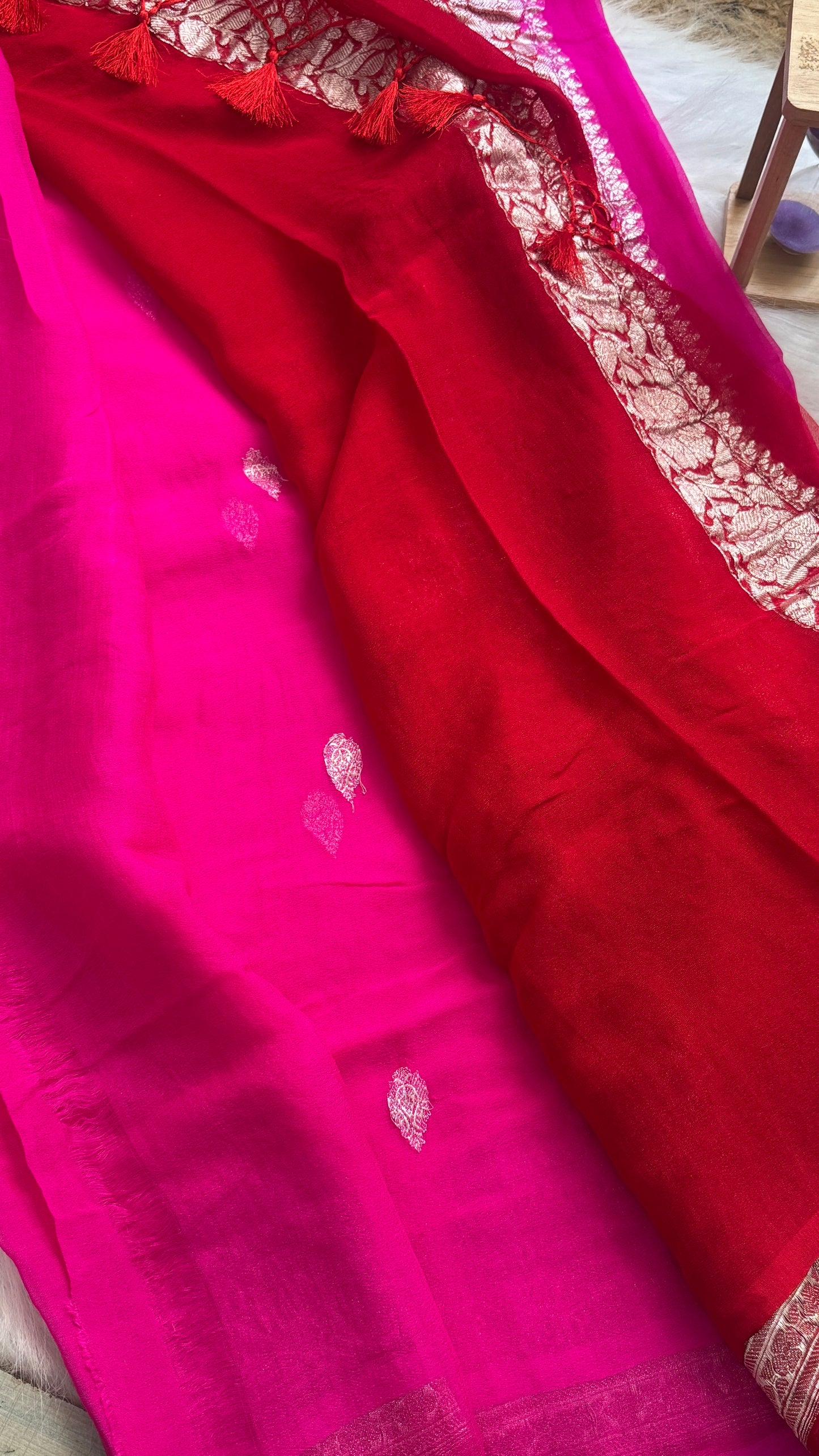 Premium Pure Chiffon Georgette Saree - Pink and Red
