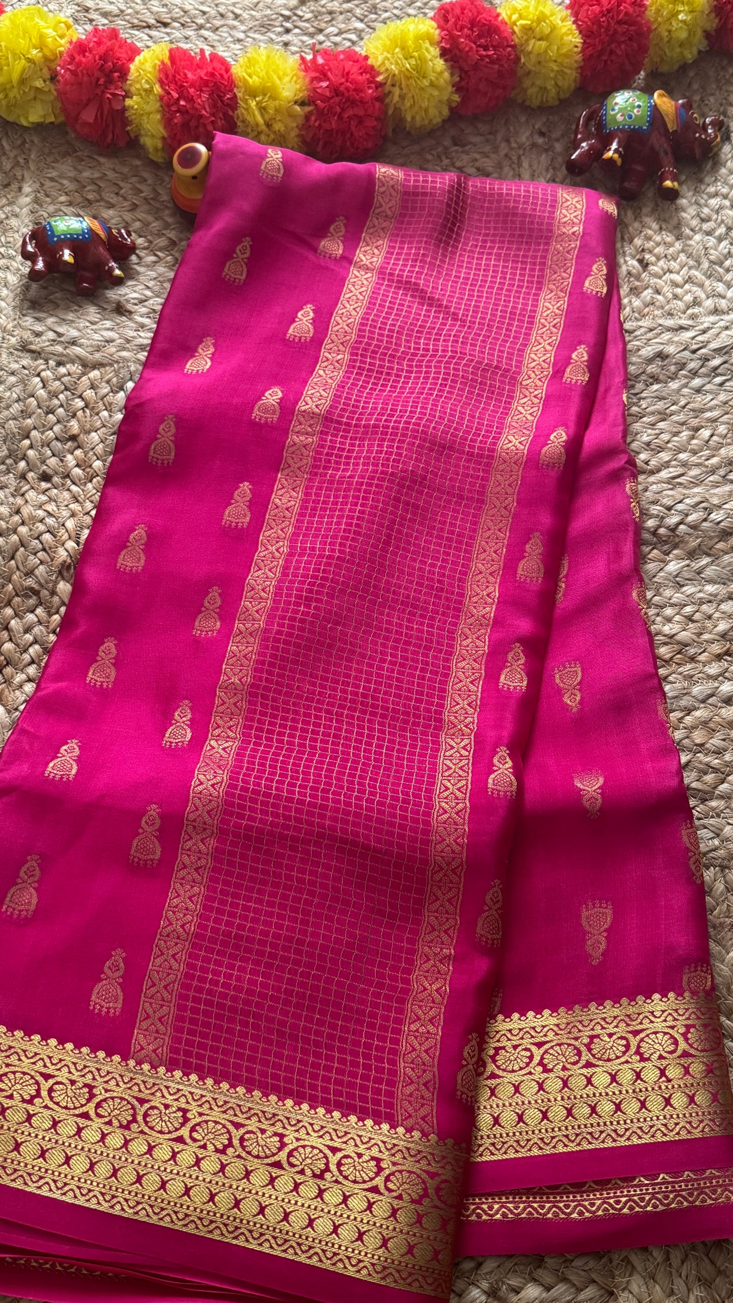 Pure Mysore Silk Saree - Jhumka Zari Solid Pink