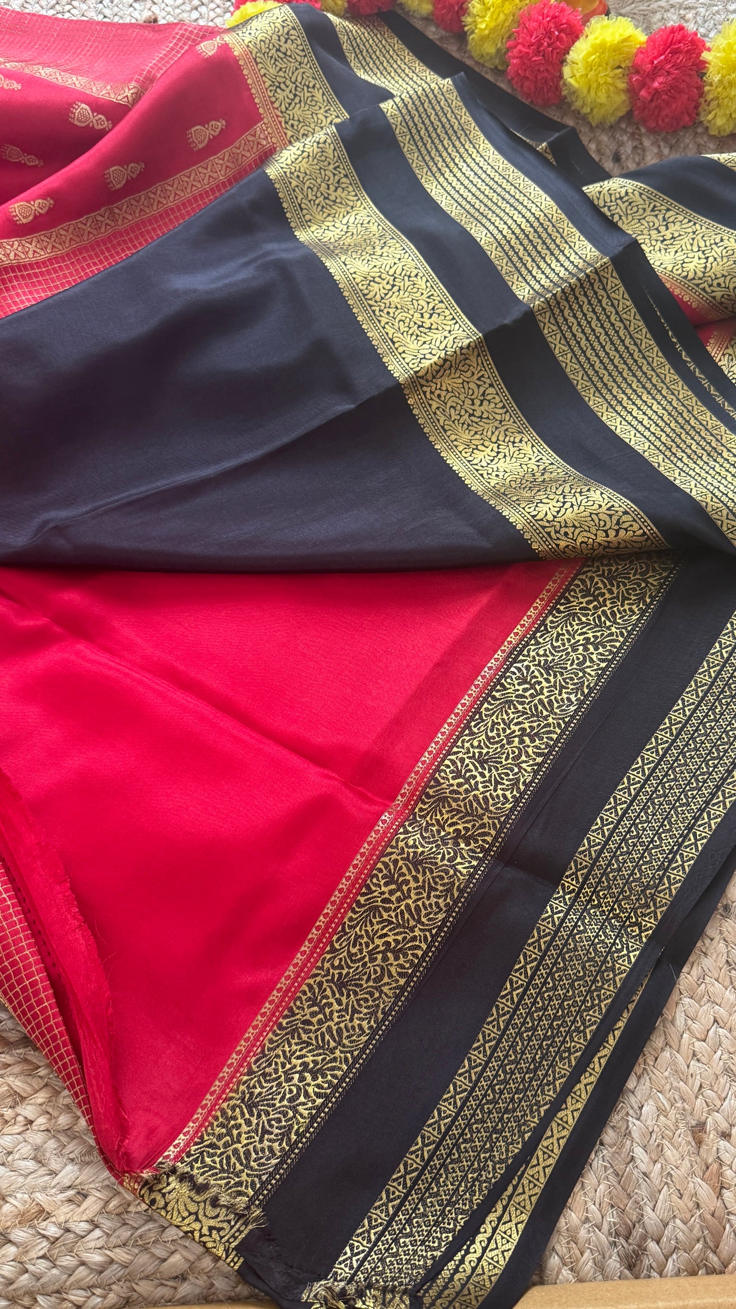 Pure Mysore Silk Saree - Jhumka Zari 2D Red and Black