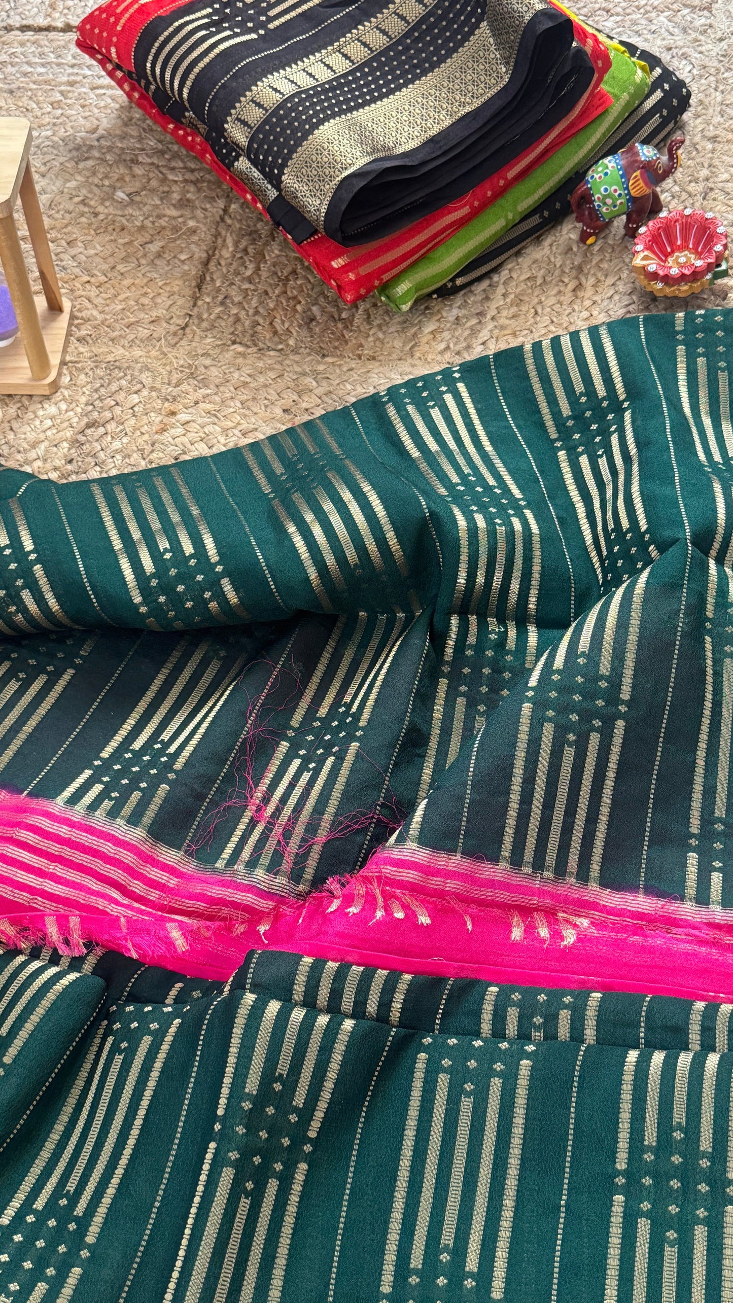Semi Silk Saree in 2D - Bottle Green and Pink