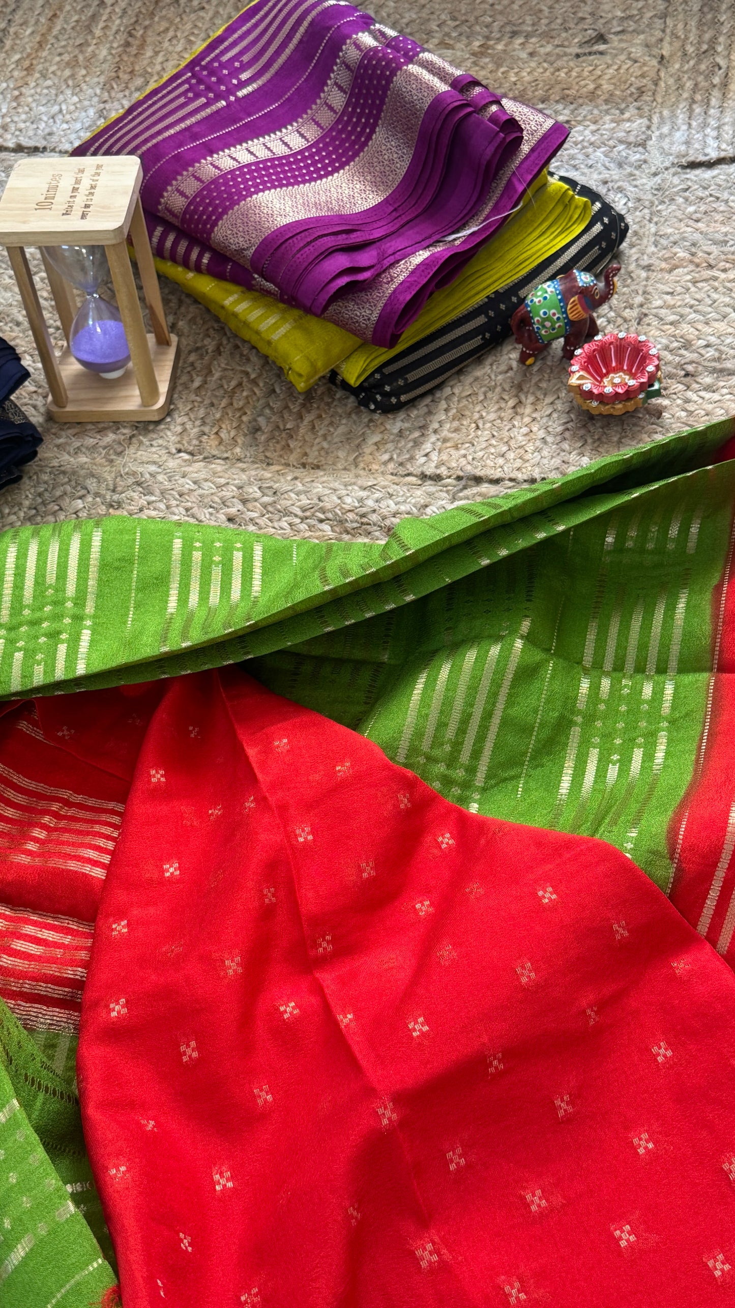 Semi Silk Saree in 2D - Green and Red