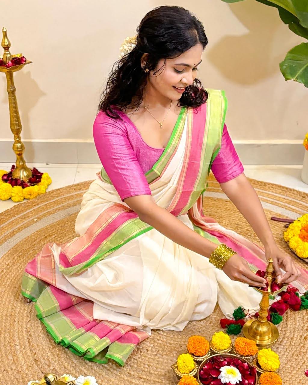 Mul Cotton : South India Style Off White with Pink & Green Boarder Saree